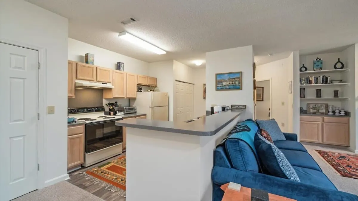 Cozy 1-Br Apartment With A Seasonal Pool Charlotte